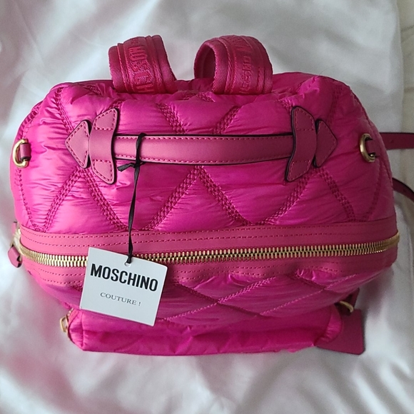 🔥MOSCHINO QUILTED BACKPACK - Picture 4 of 12